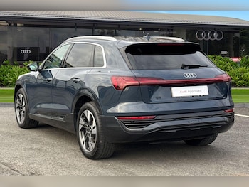Used Audi Q8 2023 for sale - 77628616: Photo