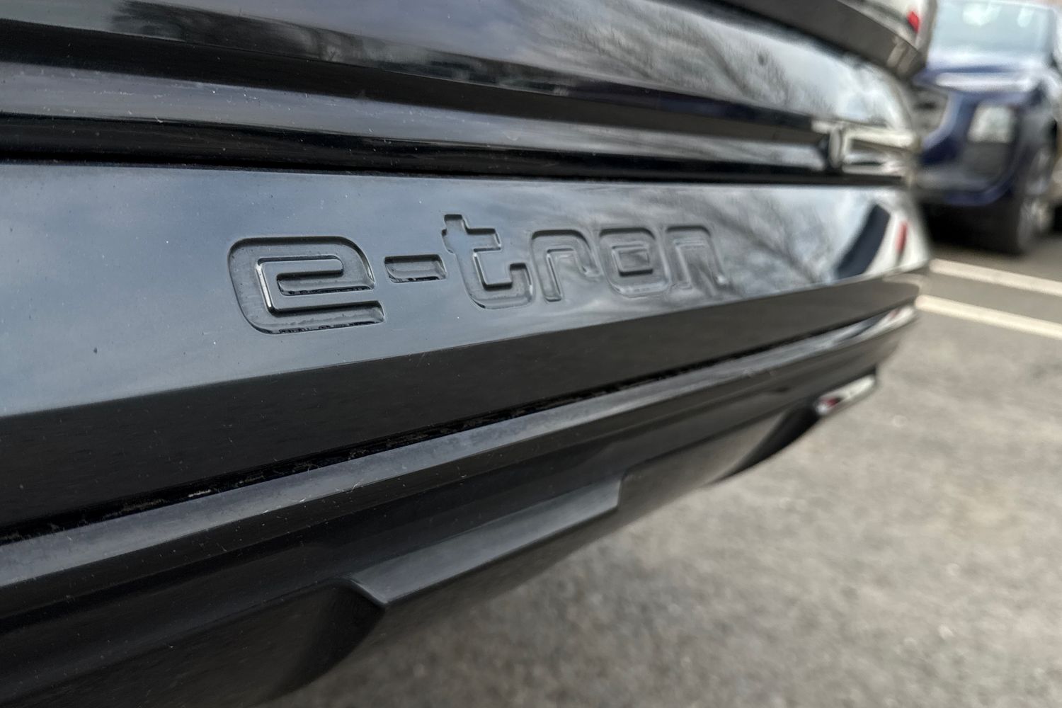 Used Audi Q8 2023 for sale - 77628616: Photo 31