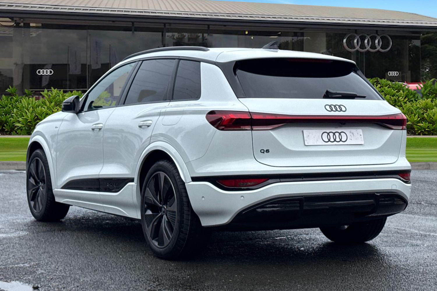 Used Audi Q6 e-tron 2025 for sale - 76351990: Photo 2