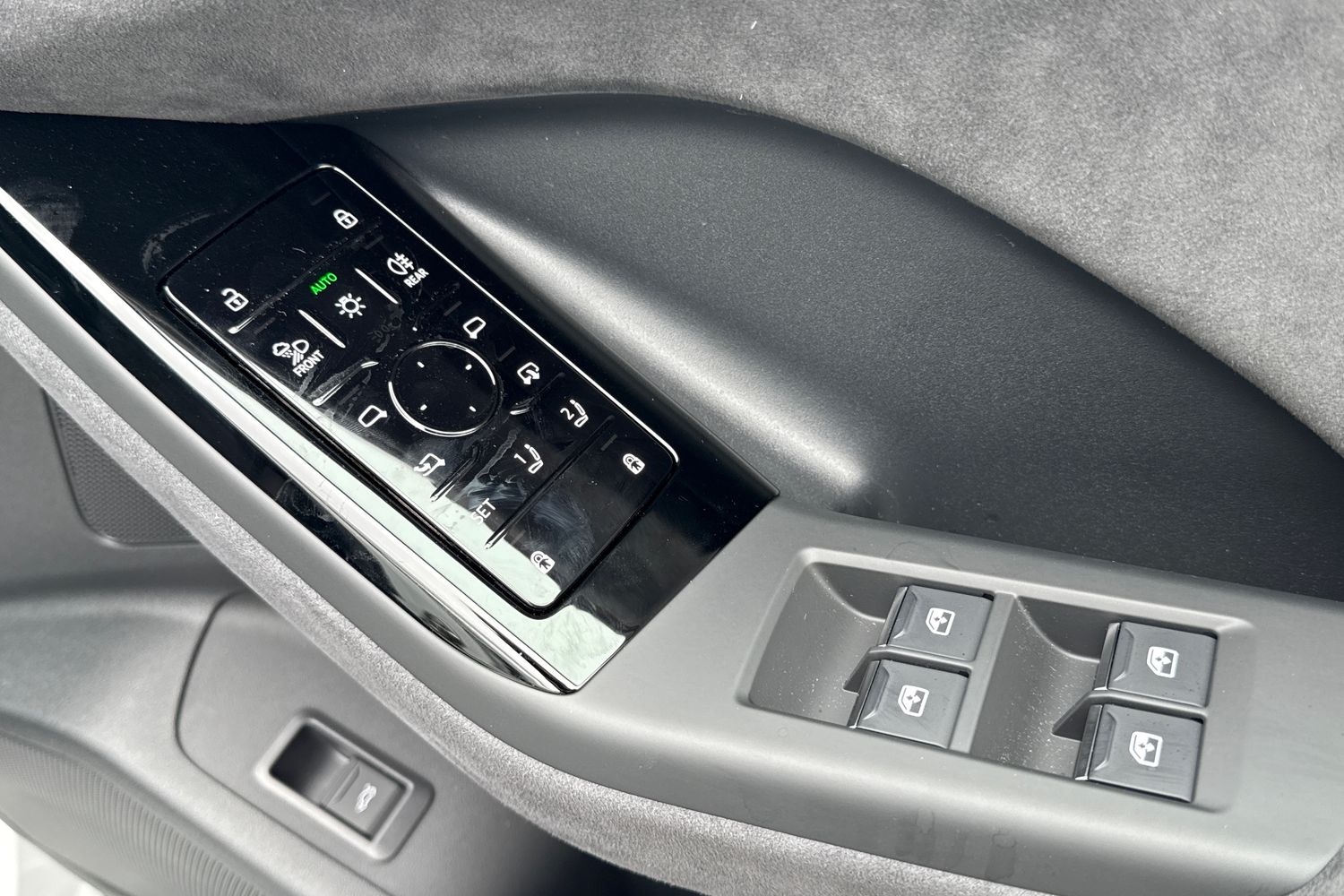 Used Audi Q6 e-tron 2025 for sale - 76351990: Photo 20