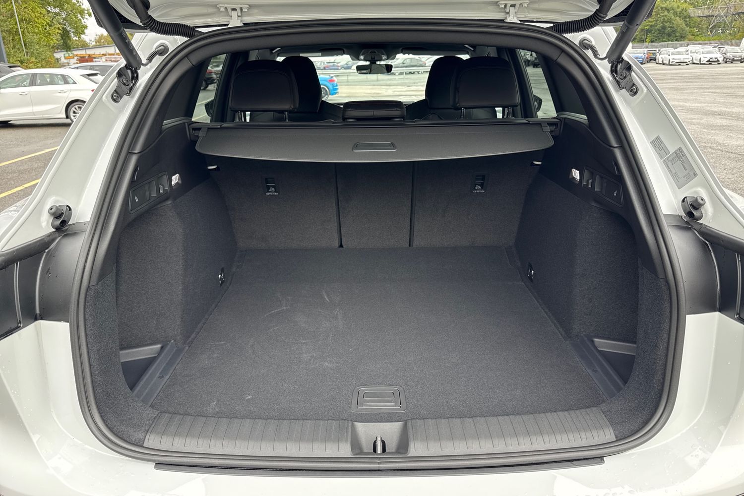 Used Audi Q6 e-tron 2025 for sale - 76351990: Photo 6