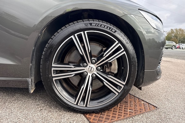 Used Volvo V60 2022 for sale - 76220247: Photo 10