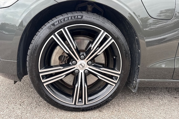 Used Volvo V60 2022 for sale - 76220247: Photo 11