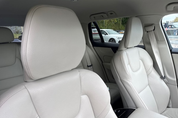 Used Volvo V60 2022 for sale - 76220247: Photo 24