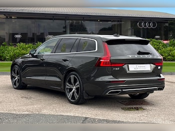 Used Volvo V60 2022 for sale - 76220247: Photo 2