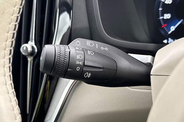 Used Volvo V60 2022 for sale - 76220247: Photo 35