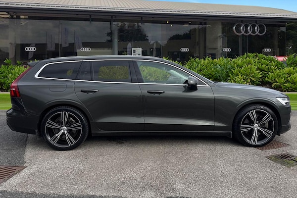 Used Volvo V60 2022 for sale - 76220247: Photo 3