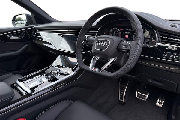 Used Audi Q8 2025 for sale - 75556923: Photo 13