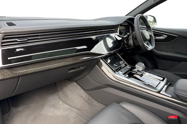 Used Audi Q8 2025 for sale - 75556923: Photo 14