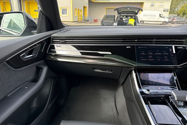 Used Audi Q8 2025 for sale - 75556923: Photo 19