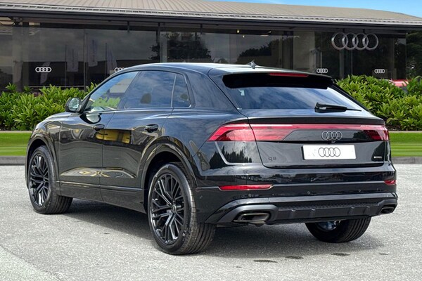 Used Audi Q8 2025 for sale - 75556923: Photo 2