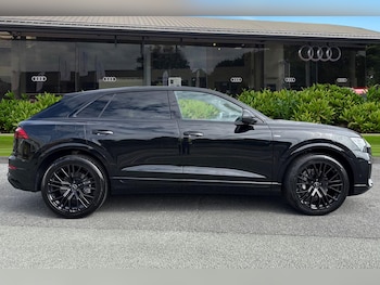 Used Audi Q8 2025 for sale - 75556923: Photo