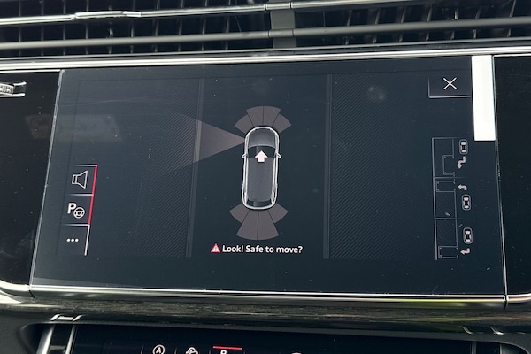 Used Audi Q8 2025 for sale - 75556923: Photo 42