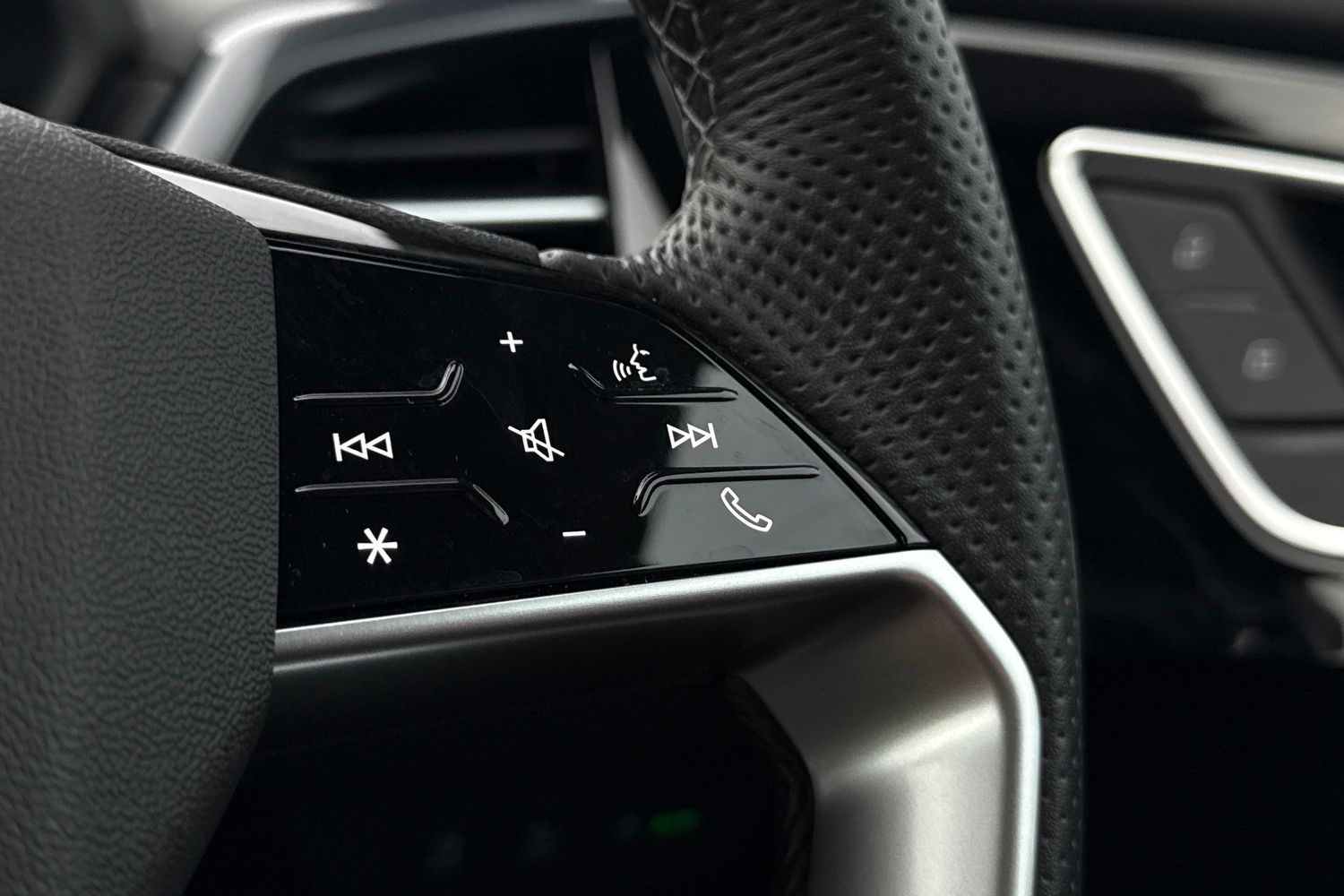 Used Audi Q4 e-tron 2025 for sale - 77787510: Photo 37