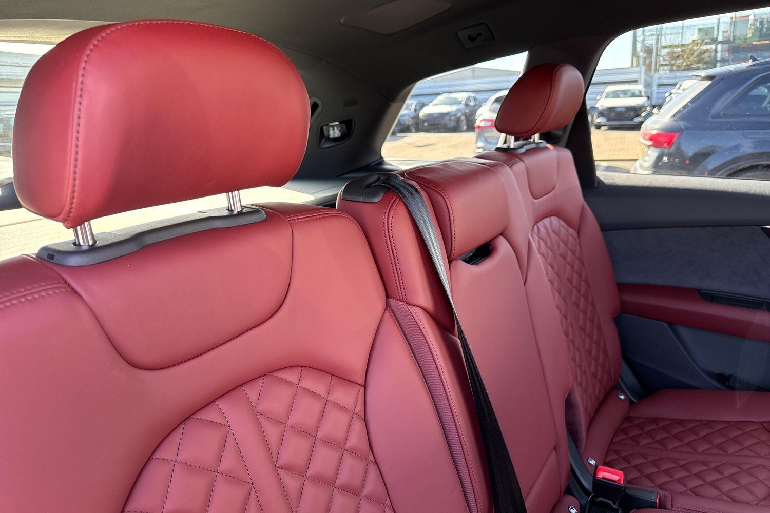 Used Audi SQ7 2026 for sale - 77935745: Photo 13