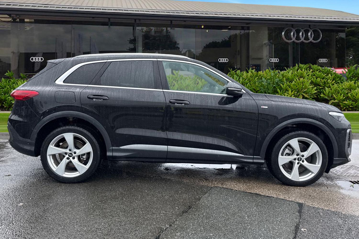 Used Audi Q5 2025 for sale - 76346600: Photo 3