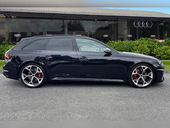 Used Audi RS4 Avant 2023 for sale - 75440613: Photo