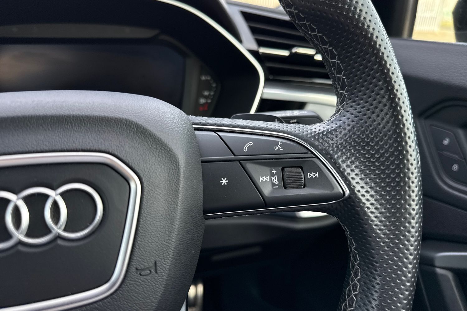 Used Audi Q3 2023 for sale - 77951776: Photo 42