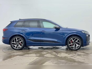 Used Audi Q6 e-tron 2024 for sale - 77680177: Photo