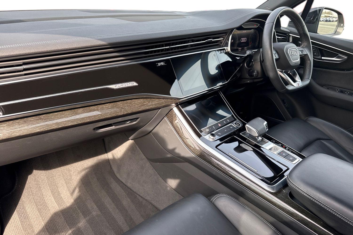 Used Audi Q7 2023 for sale - 77973481: Photo 15