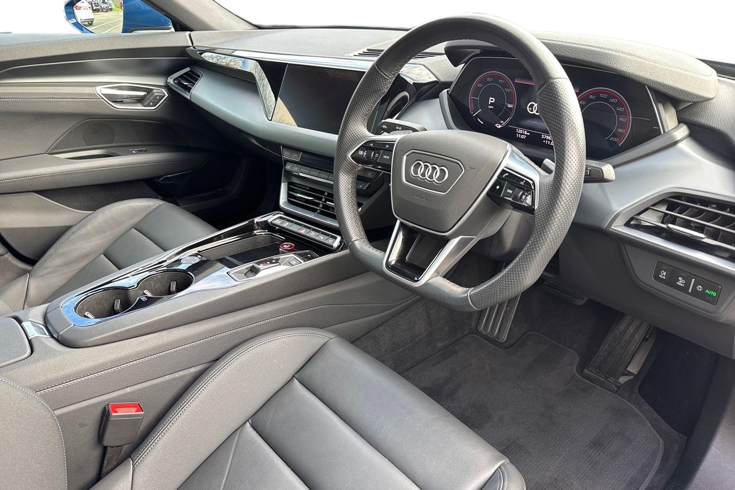 Used Audi e-tron GT 2022 for sale - 77829344: Photo 14
