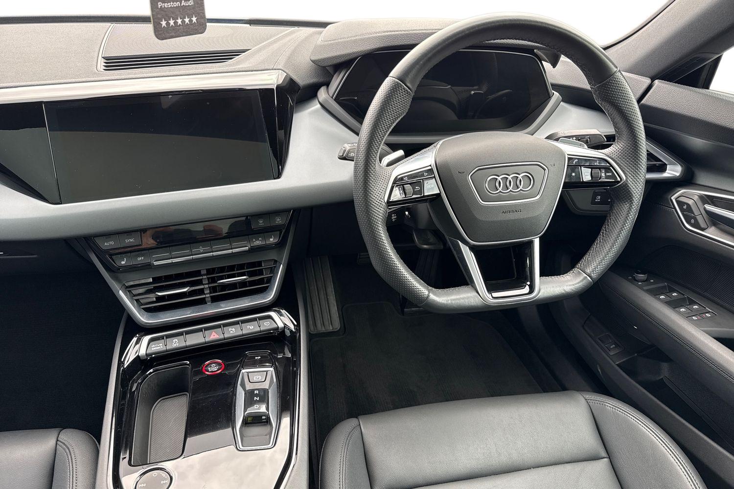 Used Audi e-tron GT 2022 for sale - 77829344: Photo 18