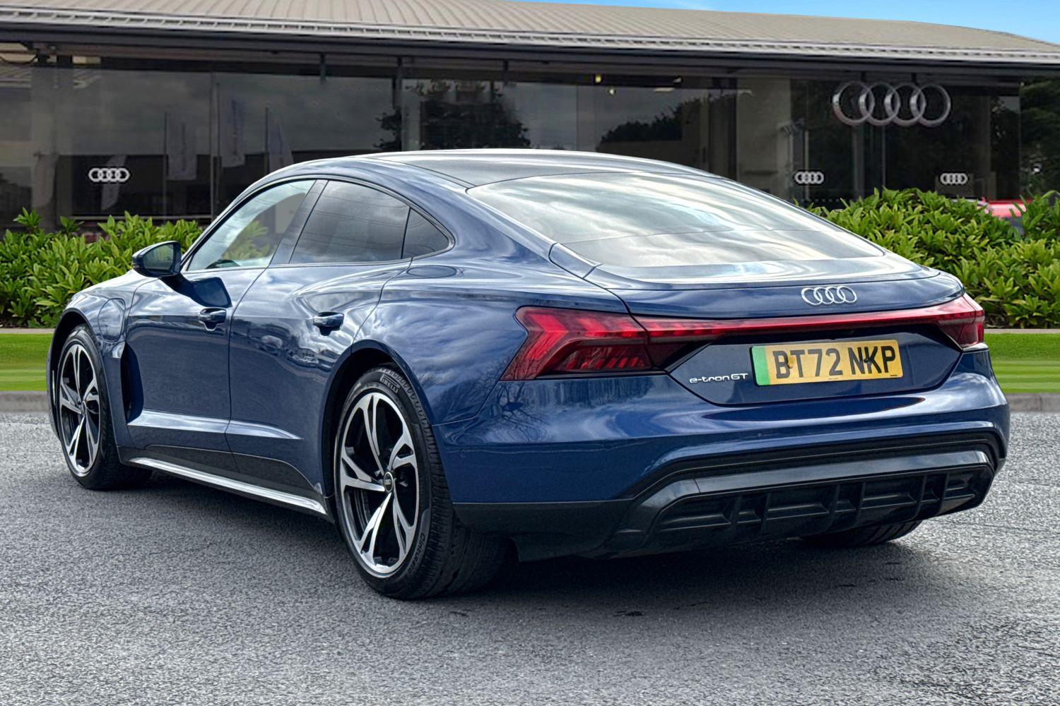 Used Audi e-tron GT 2022 for sale - 77829344: Photo 2