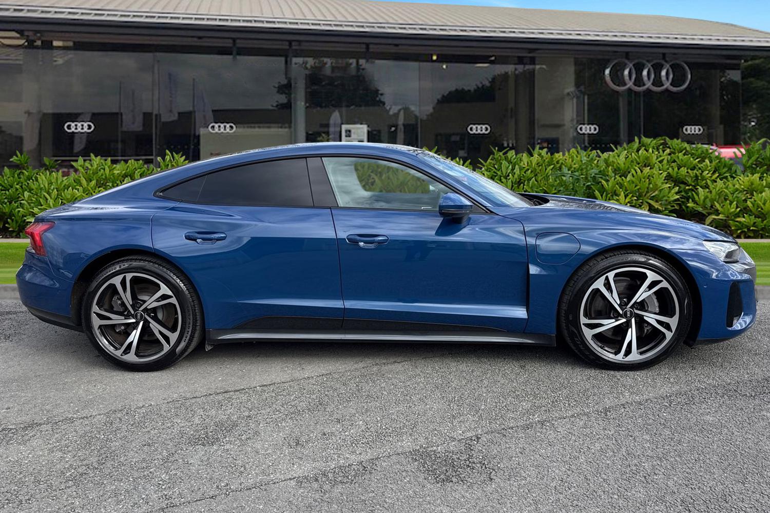 Used Audi e-tron GT 2022 for sale - 77829344: Photo 3