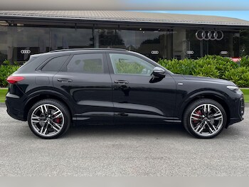 Used Audi Q5 2025 for sale - 77951828: Photo