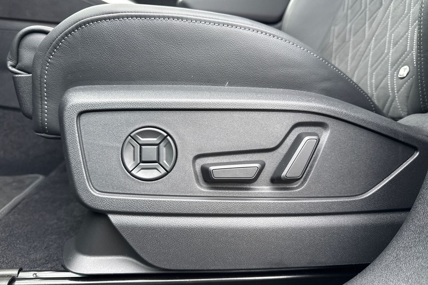 Used Audi Q5 2025 for sale - 77951828: Photo 40