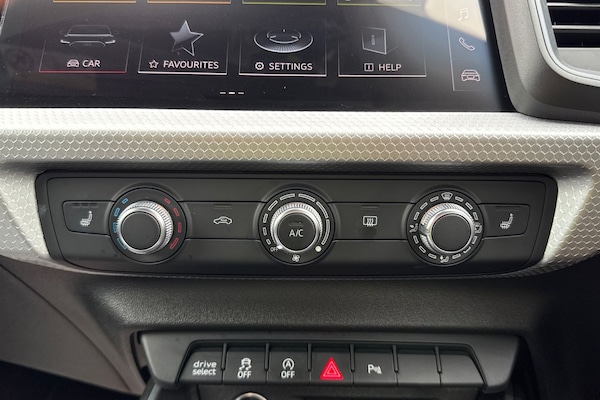 Used Audi A1 2023 for sale - 76250653: Photo 22