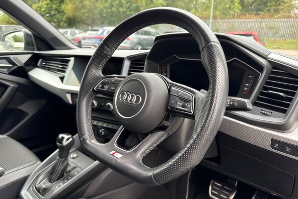 Used Audi A1 2023 for sale - 76250653: Photo 44