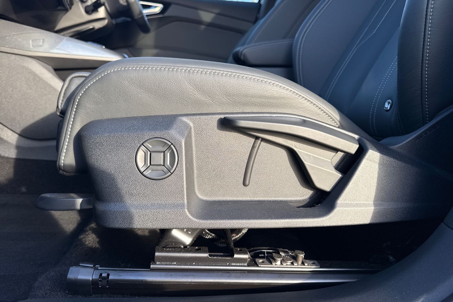 Used Audi Q4 e-tron 2025 for sale - 77211467: Photo 45