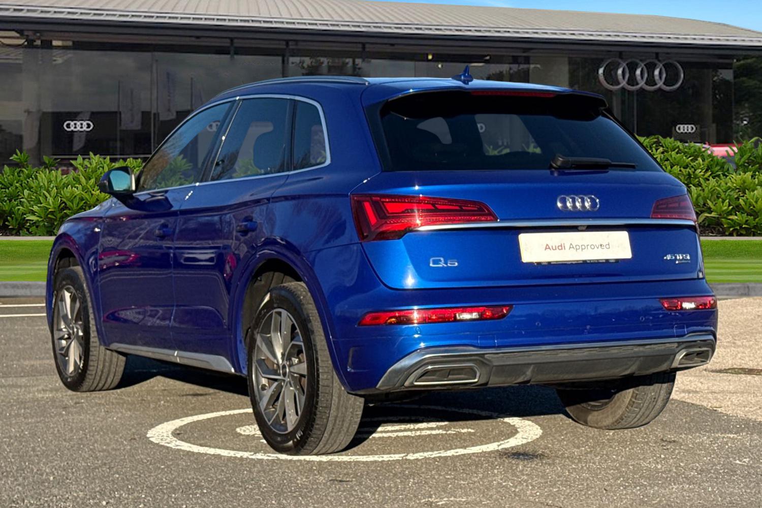 Used Audi Q5 2023 for sale - 76649235: Photo 2