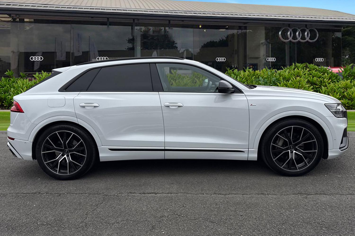 Used Audi Q8 2023 for sale - 77649239: Photo 3
