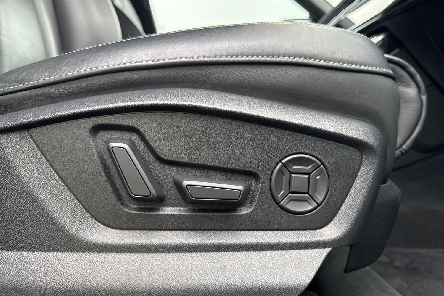 Used Audi Q8 2023 for sale - 77649239: Photo 32