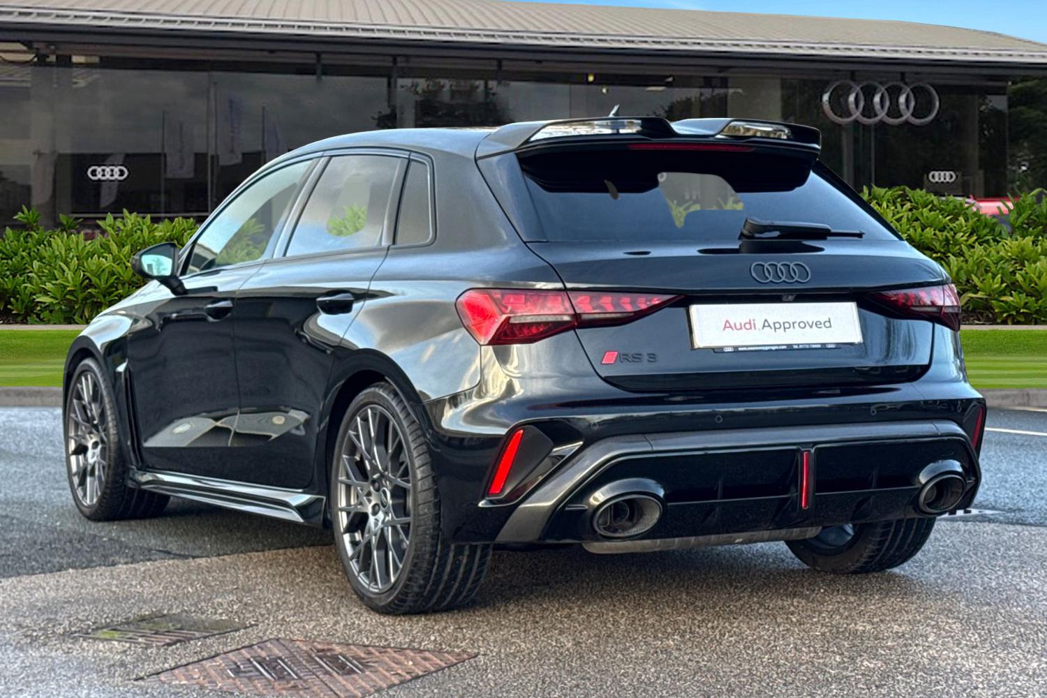 Used Audi RS3 2025 for sale - 78149294: Photo 2