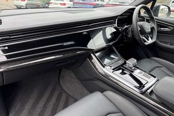 Used Audi Q7 2025 for sale - 76250642: Photo 15