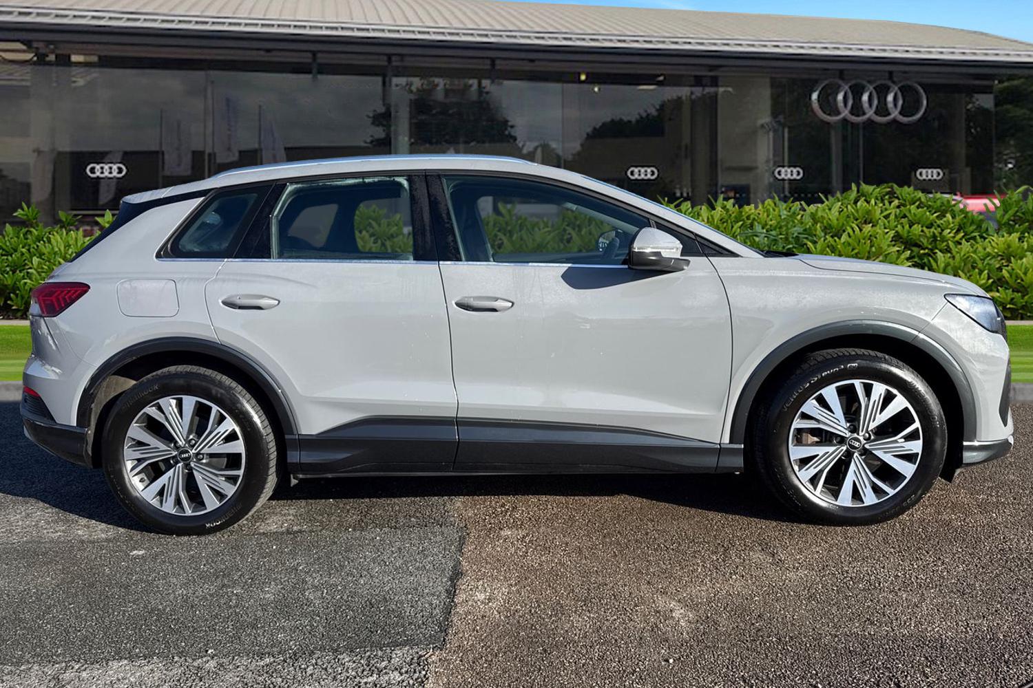 Used Audi Q4 e-tron 2024 for sale - 77733628: Photo 3