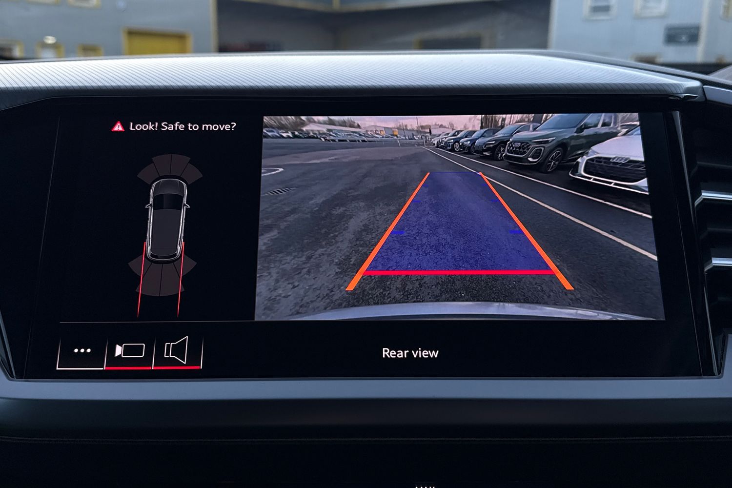 Used Audi Q4 e-tron 2024 for sale - 77135452: Photo 38