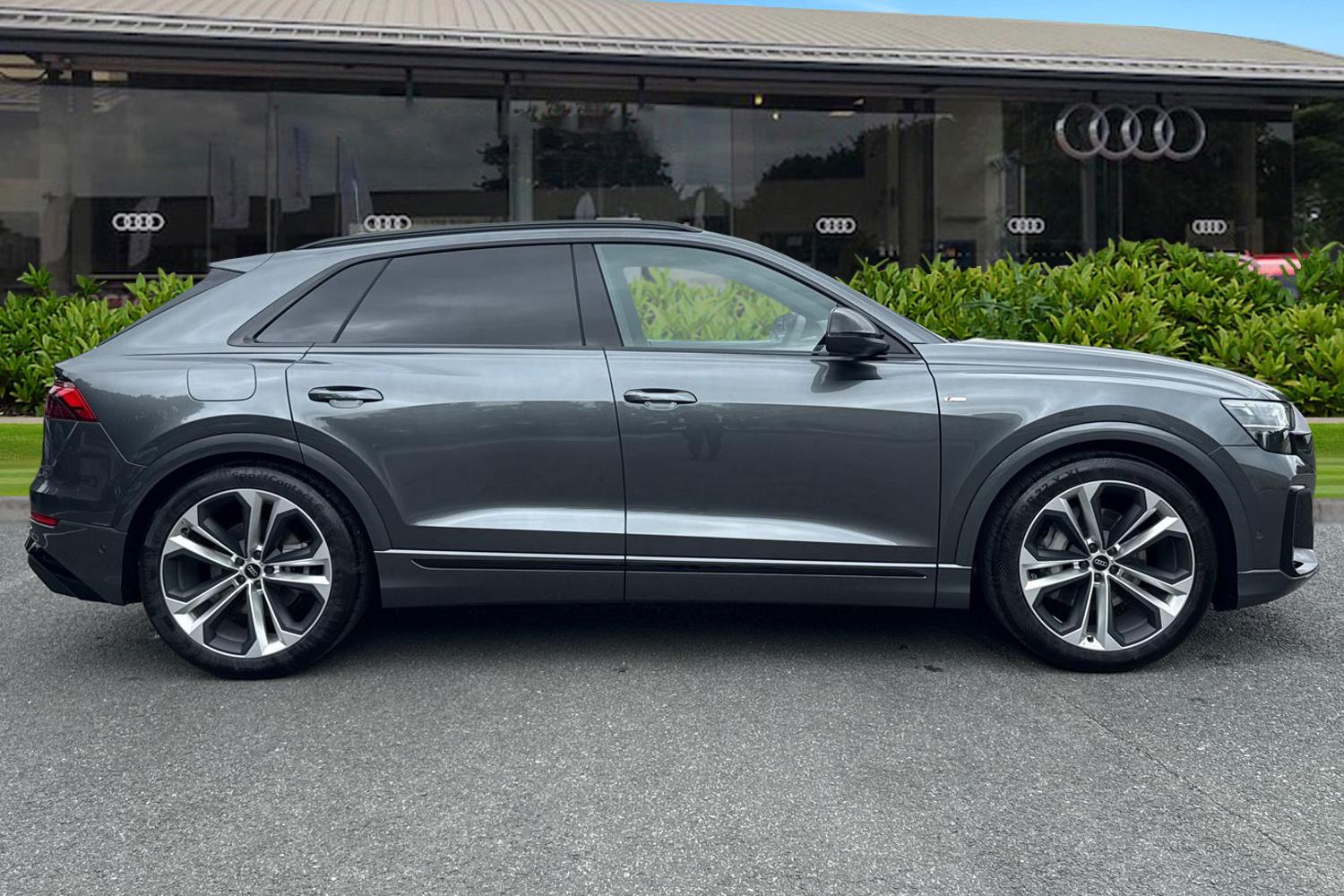 Used Audi Q8 2025 for sale - 76480914: Photo 3