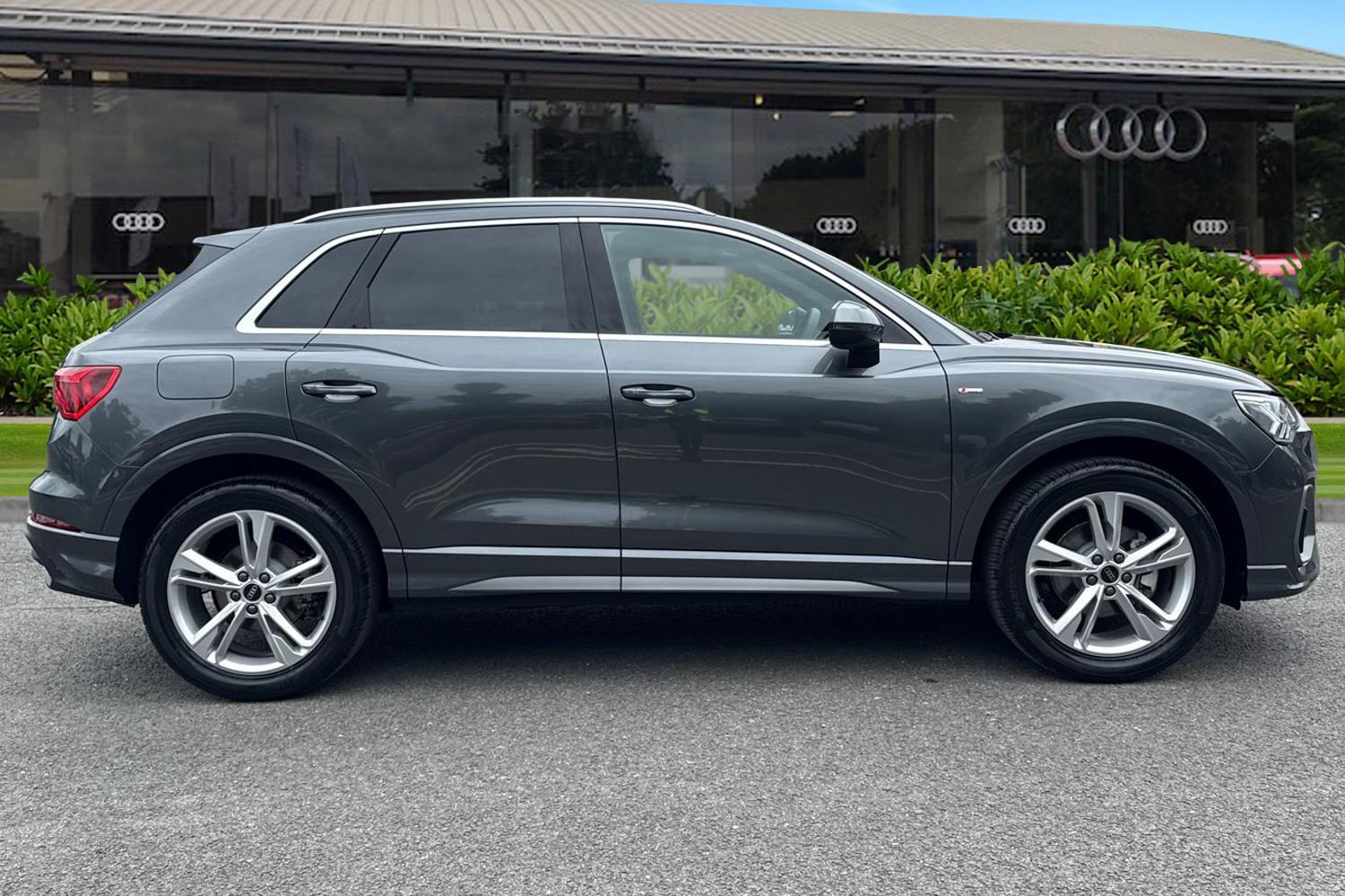 Used Audi Q3 2025 for sale - 76758378: Photo 3