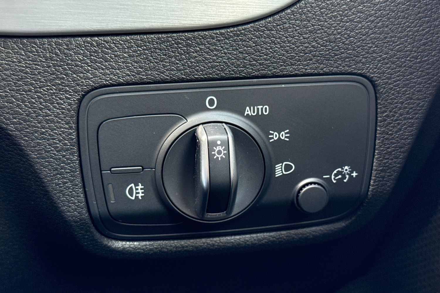 Used Audi Q2 2024 for sale - 78052789: Photo 48