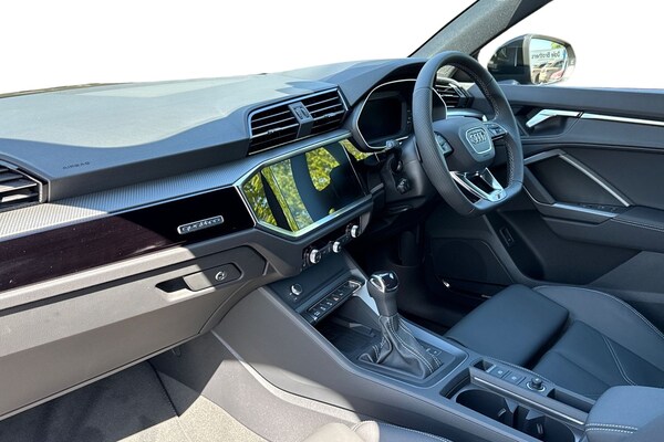 Used Audi Q3 2025 for sale - 76232598: Photo 14