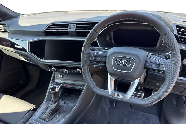 Used Audi Q3 2025 for sale - 76232598: Photo 17