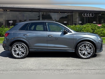 Used Audi Q3 2025 for sale - 76232598: Photo 3