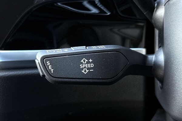 Used Audi Q3 2025 for sale - 76232598: Photo 60