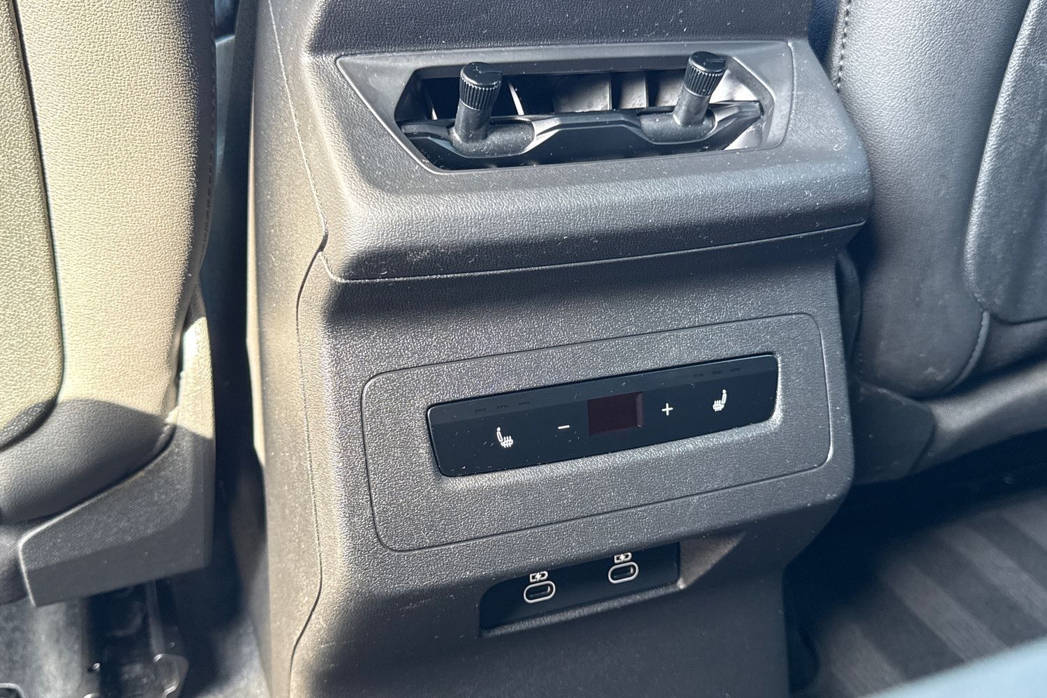 Used Audi Q6 e-tron 2025 for sale - 78163460: Photo 44