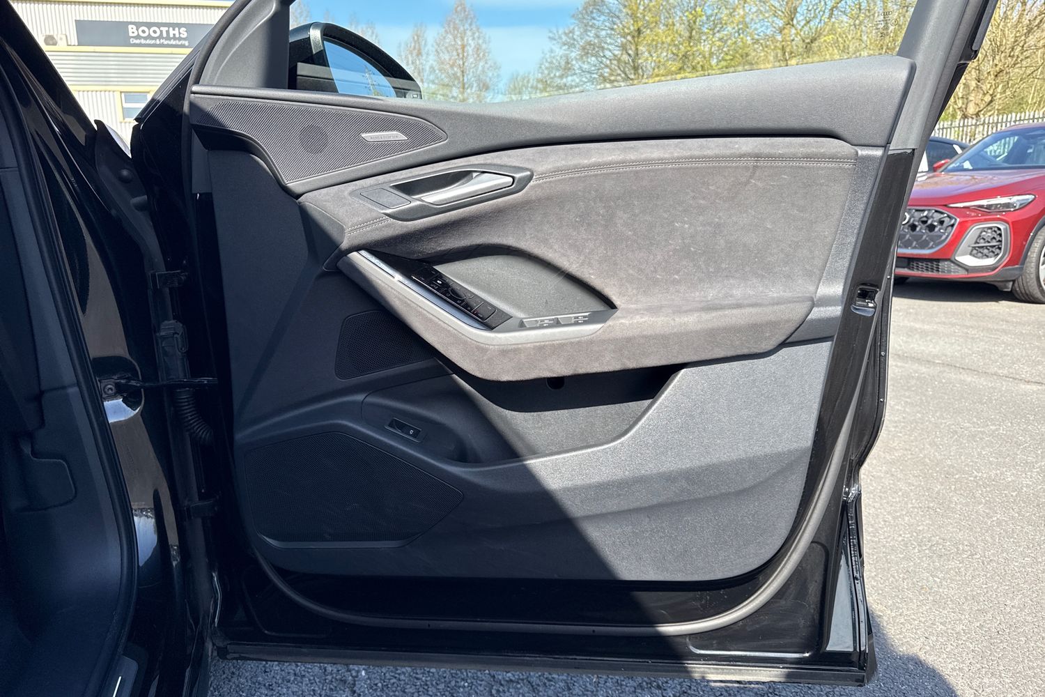 Used Audi Q6 e-tron 2025 for sale - 78163460: Photo 48