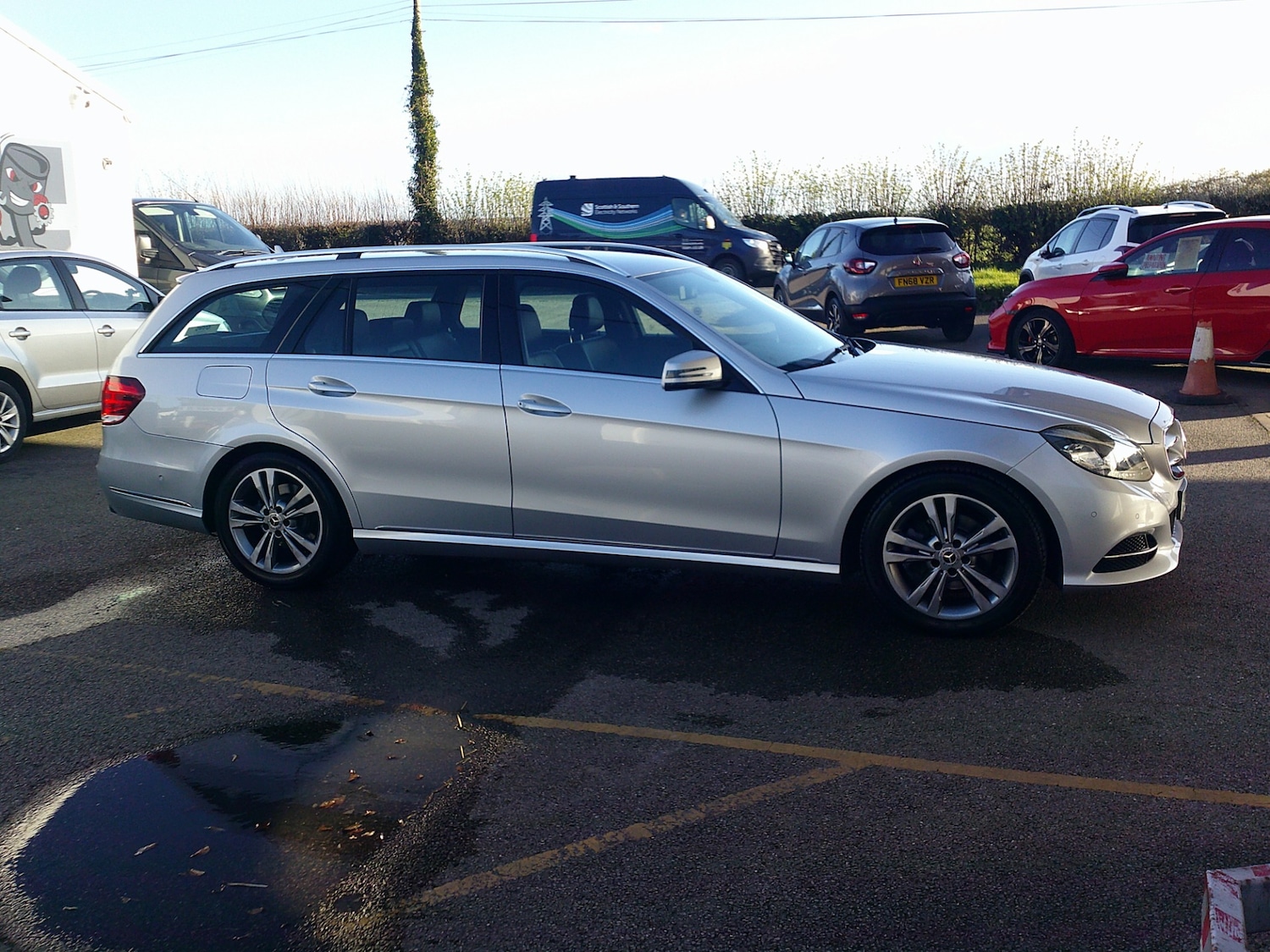 Used Mercedes-Benz E Class 2013 for sale - 77951053: Photo 14